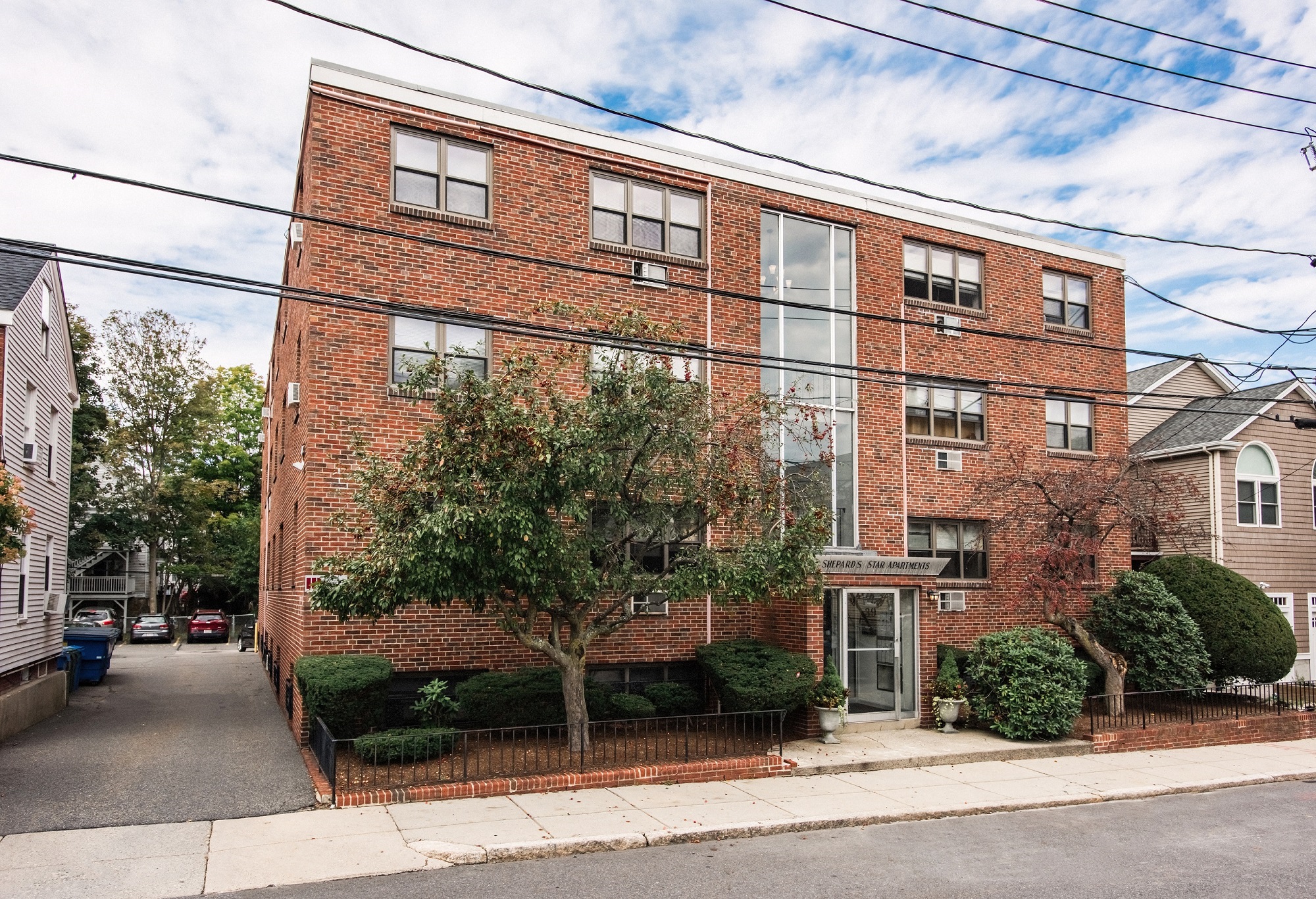 Exterior of 39 Shepard Street